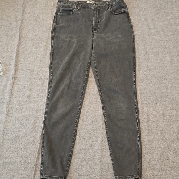 Madewell Denim - Madewell Charcoal Curvy High-Rise Skinny Jeans Size 32T